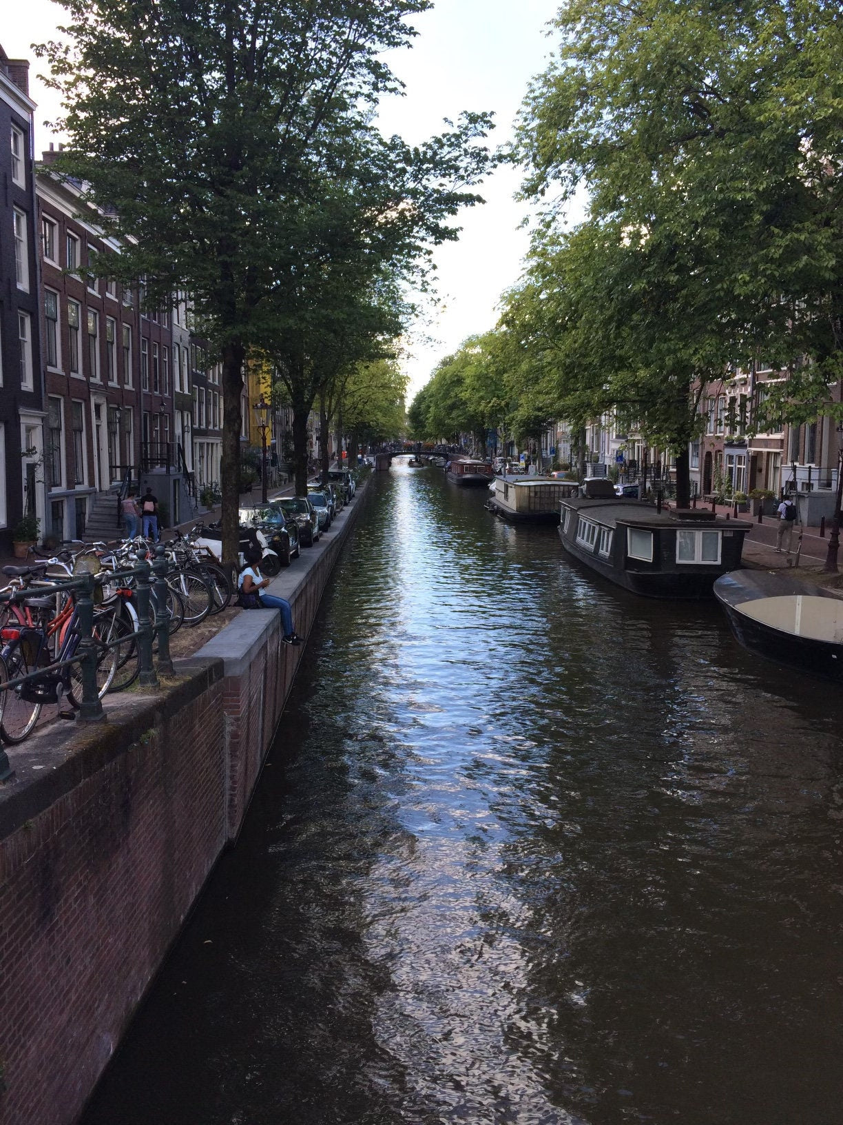 Picture of the canal in Amsterdam in holland.