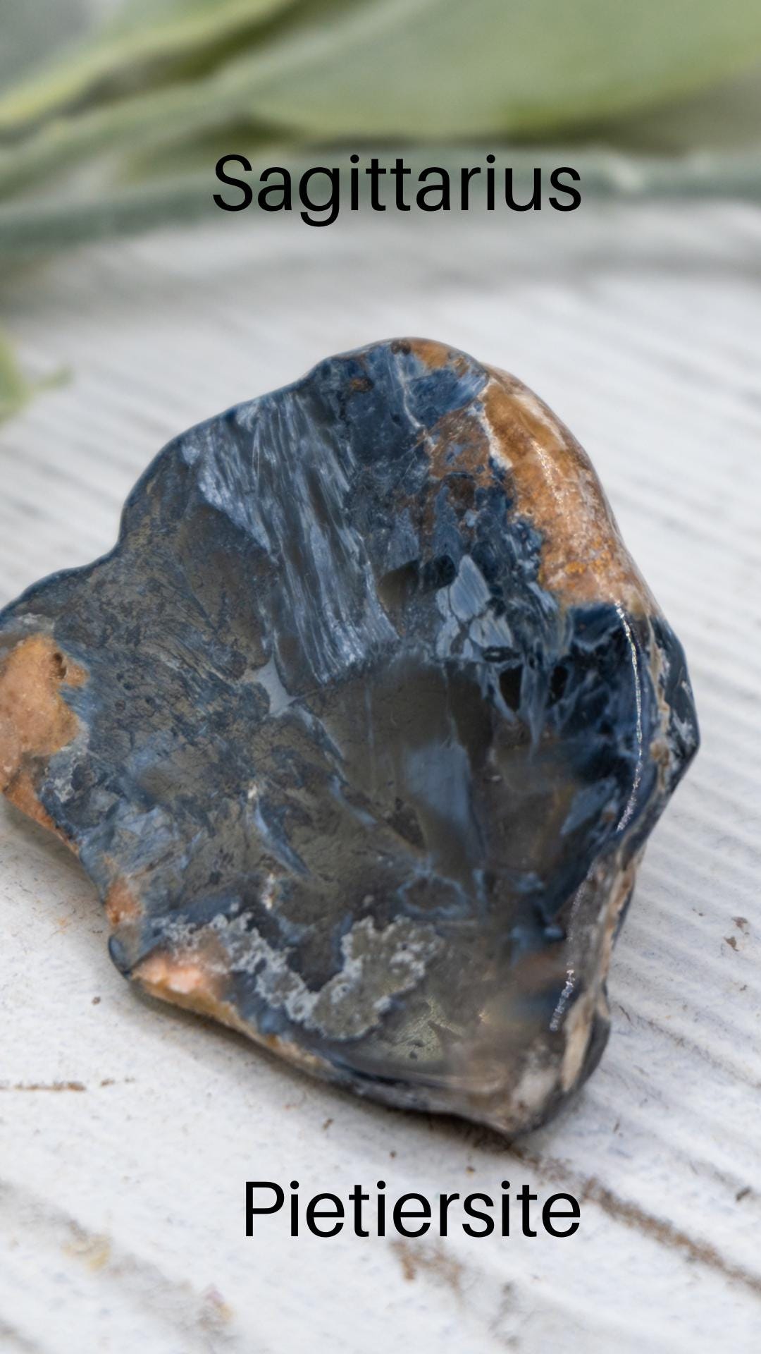 Pietiersite zodiac sign wallpaper Sagittarius or Leo